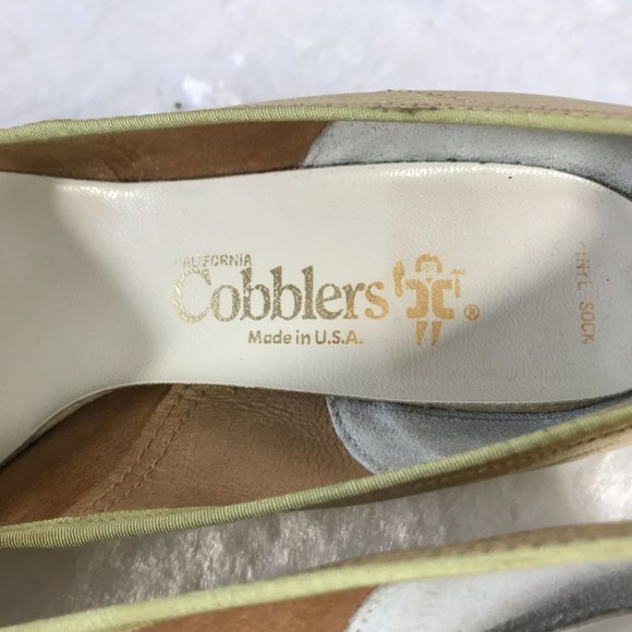 Vintage 1960s California Cobblers Gorgeous Gold  Shoes Size 6.5 N With Box USA - Picture 9 of 10
